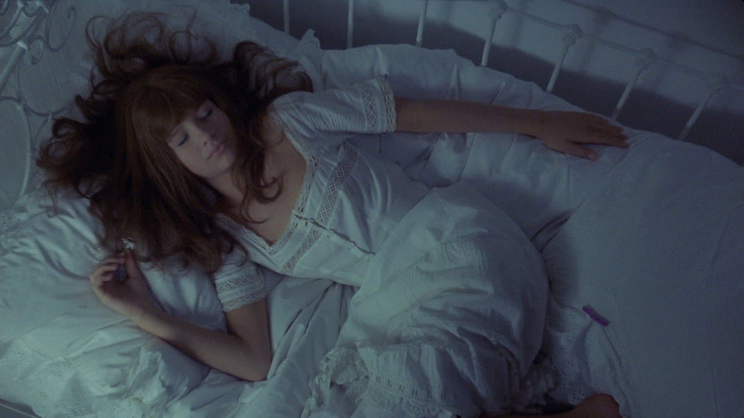 Backdrop for Valerie and Her Week of Wonders