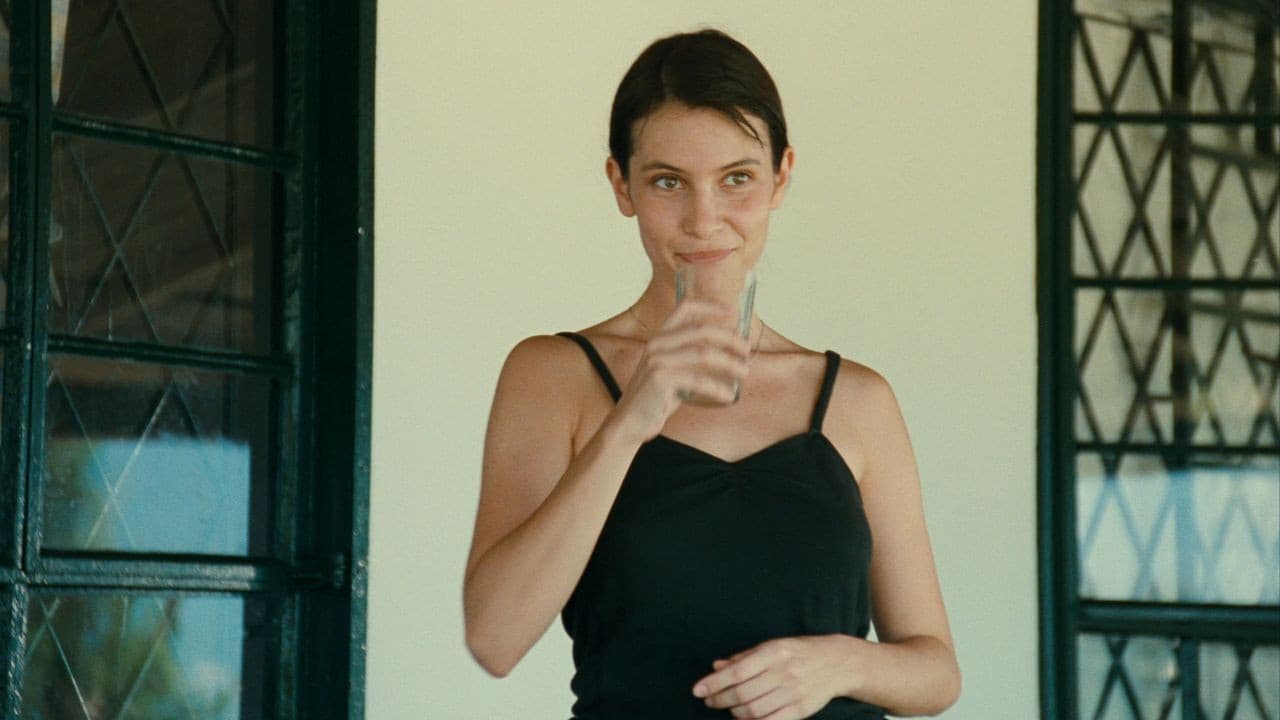 Backdrop for Le garçu