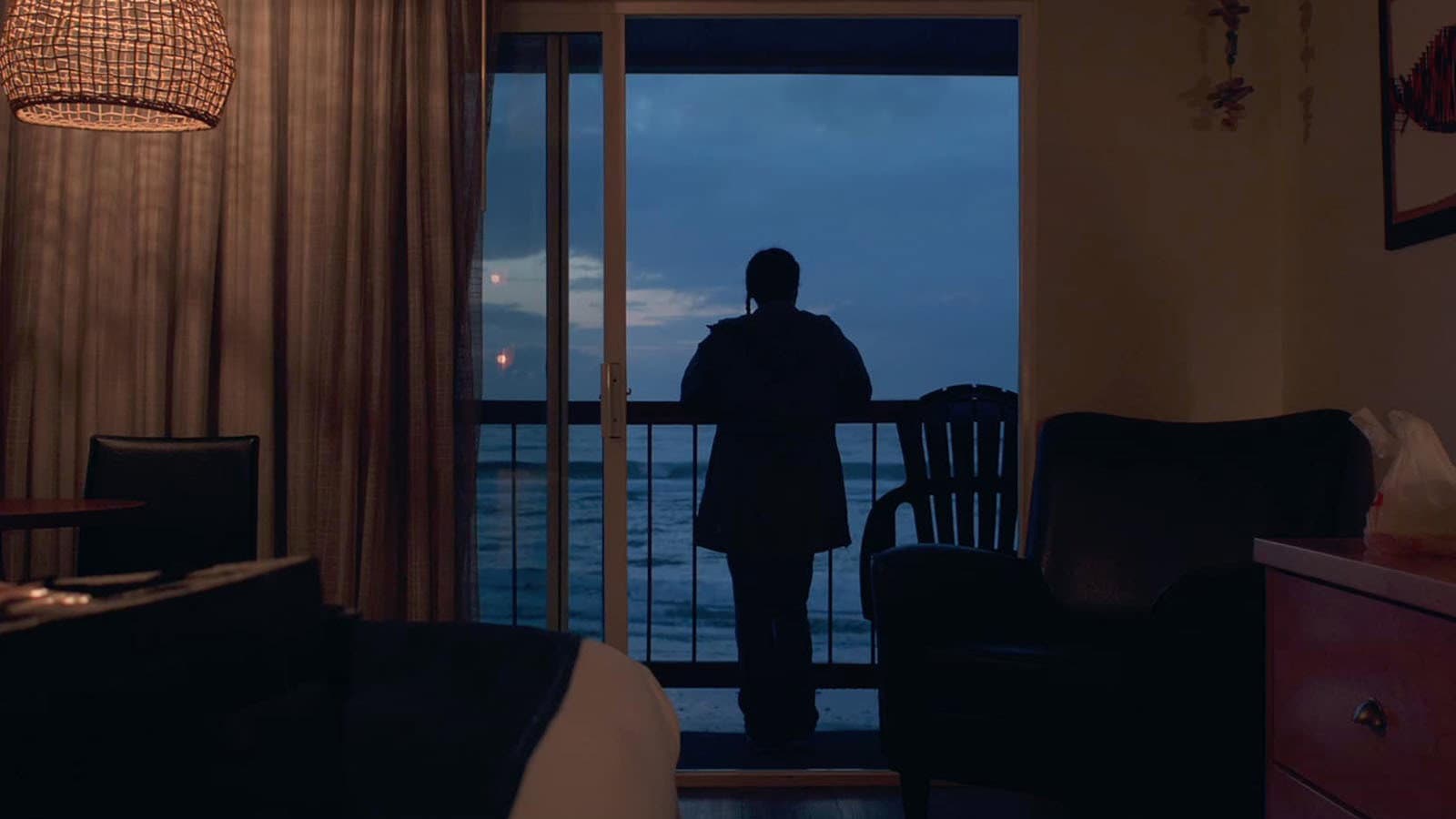 Backdrop for małni—towards the ocean, towards the shore