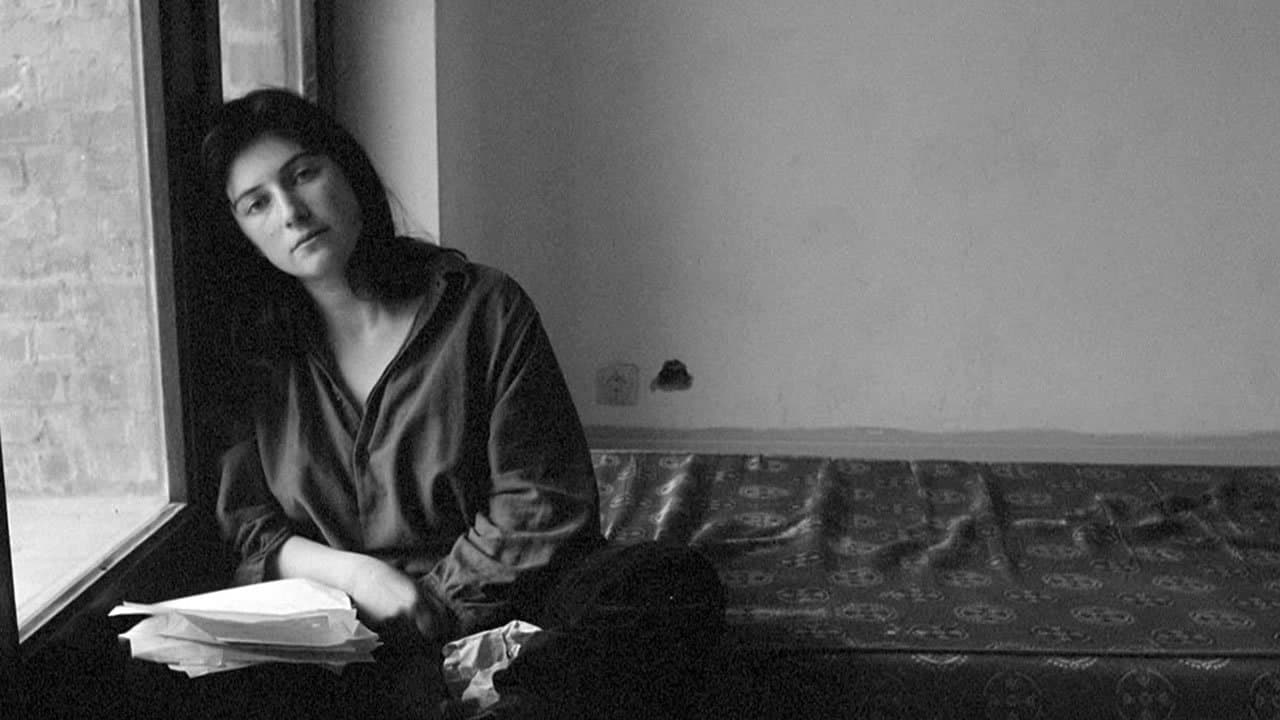 Backdrop for Je tu il elle