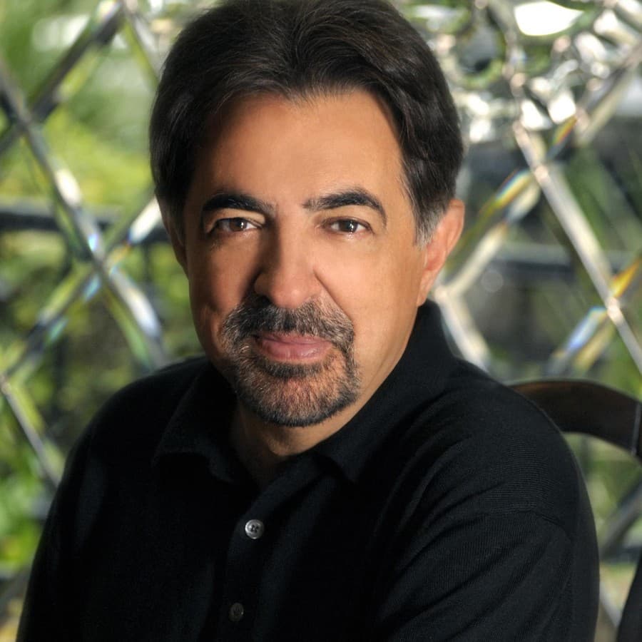 Joe Mantegna