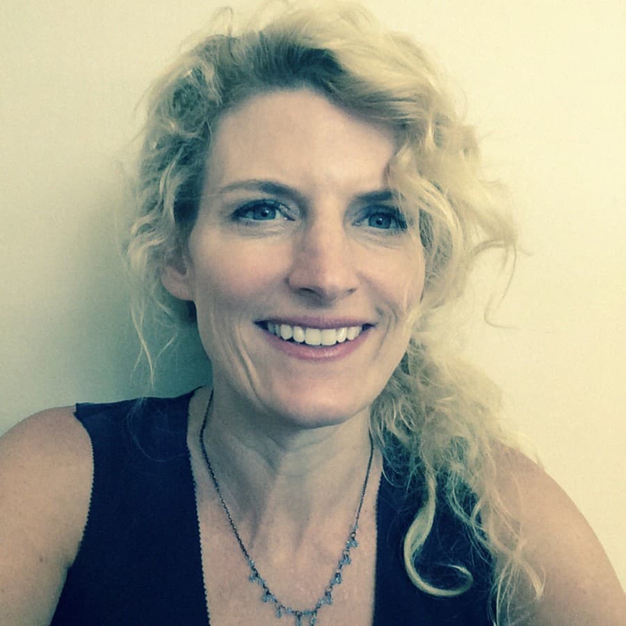 Dana Calvo
